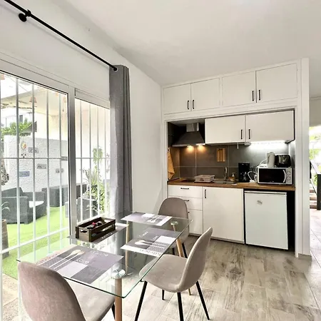 公寓式酒店 Estudio Con Encanto, Piscina, Bbq Y Terraza Ideal 德尔锡伦西奥海岸